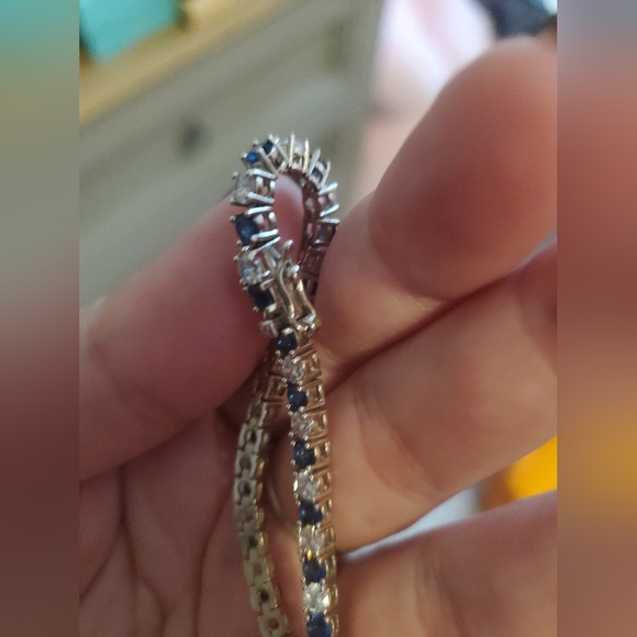 Bracelet - Picture 3 of 10